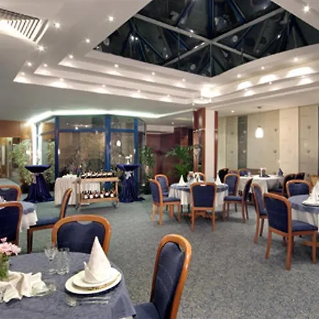 Otel Central Hotel Sofia - Free Parking Nearby 350M 4*