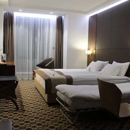 Central Hotel Sofia - Free Parking Nearby 350M 4* Sofya
